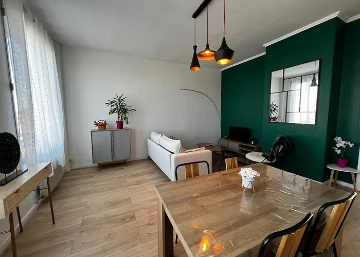 Douai 2: Joli Appartement Face A La Gare